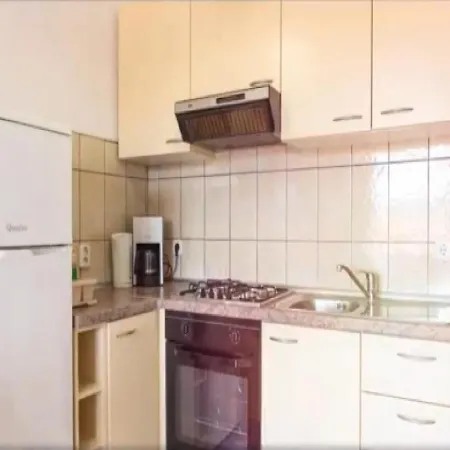Apartment Snjezana *